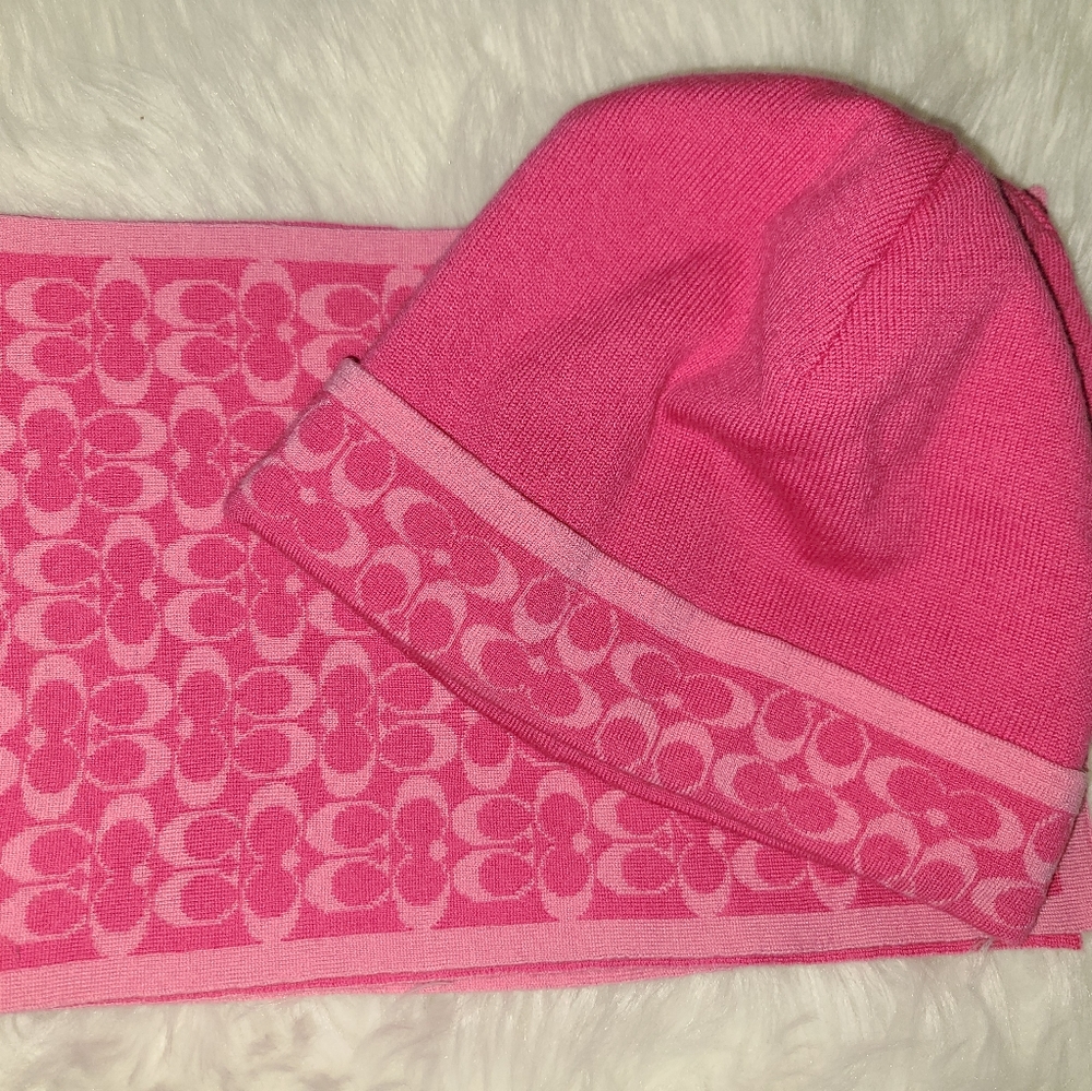 EUC Coach Scarf and Hat Set